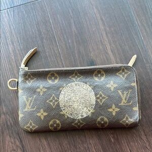 100% Authentic Louis Vuitton Trunks collection edition monogram long wallet